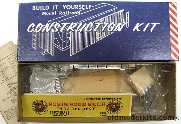 Walthers 1/87 40' Wood Sheathed Refrigerator Car - Robin Hood Beer - HO Craftsman Kit, 8801 plastic model kit